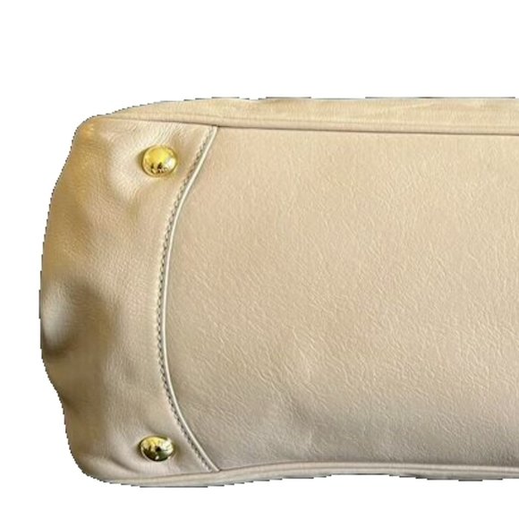 GORGEOUS SOFT LEATHER PRADA 2 WAY BAG - Picture 6 of 16